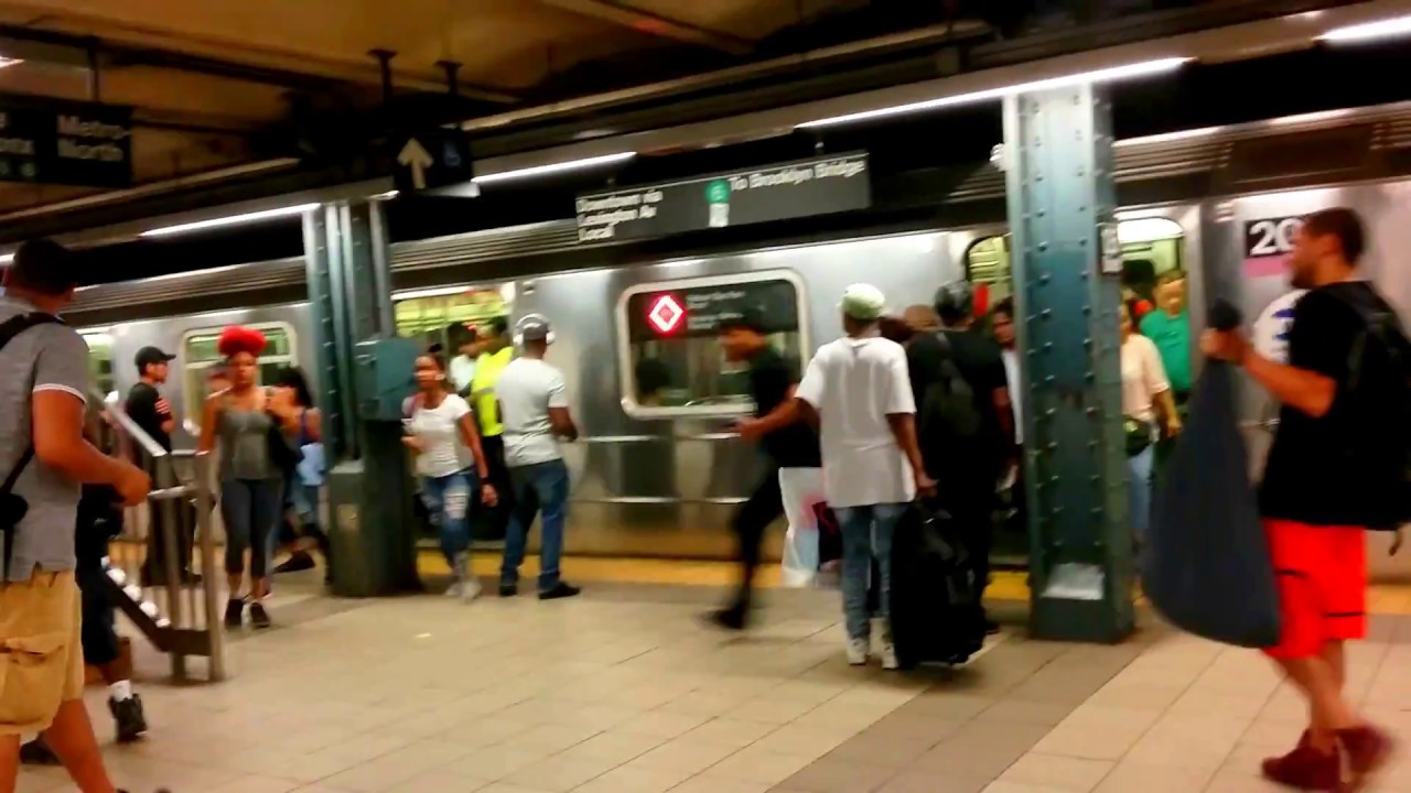 MTA NYC Subway: IRT Lexington Ave Line: (4); (5) and (6) Trains at 125th Street