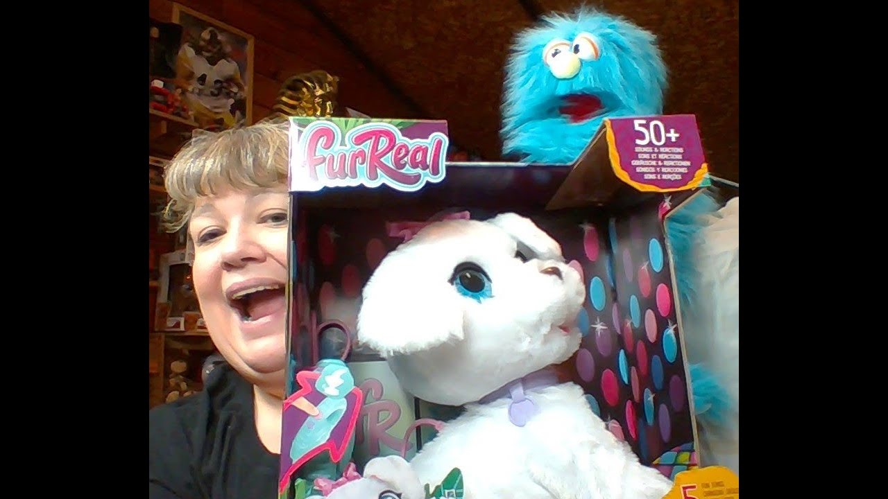 FurReal Friends Go Go My Dancin' Pup