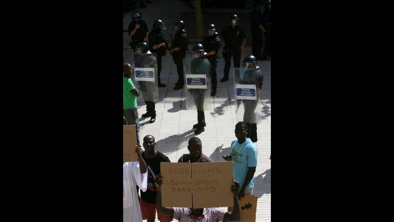 Doscientos senegaleses protestan por la muerte de un compatriota en Salou
