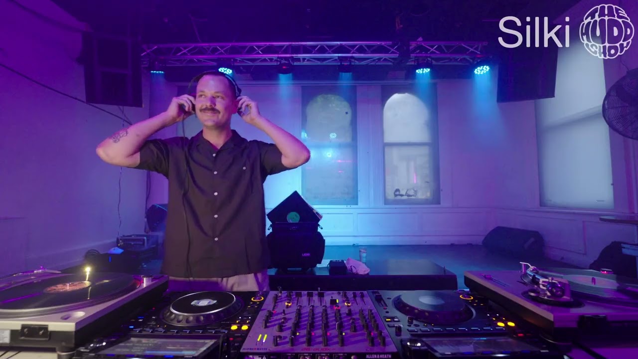 Andy Hart | themuddshow x Silki