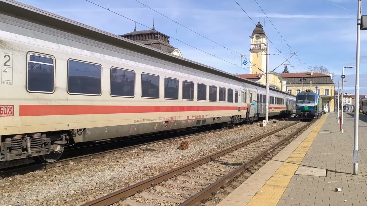 Маневра с вагони за БВ 8612 в гара Бургас 