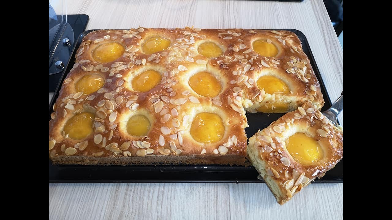 كيكة الزبدة الالمانية التي حيرت كل من ذاقها رطبة كالقطن وخفيفة مثل الريشة لاتفوتوها حقا لا تقاوم😋