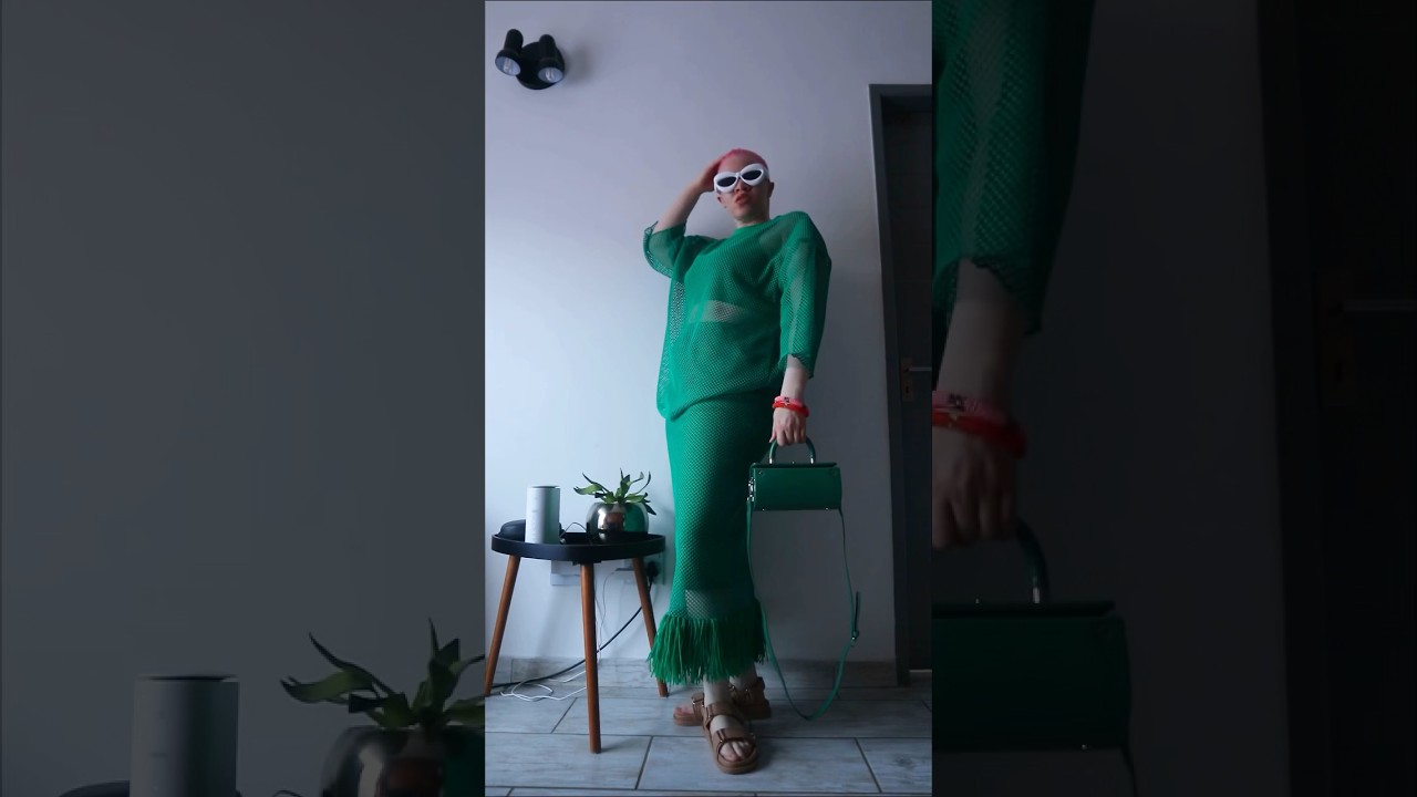 STYLE WITH ME💚💚 #fashion #stylewithme #colourtheory #monochrome