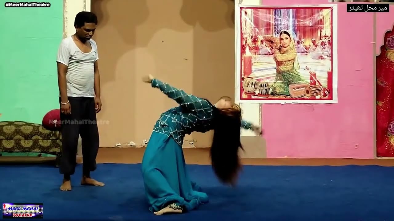 Nach Ve Dila Na Sharma   Saima Noor   Meer Mahal Theatre
