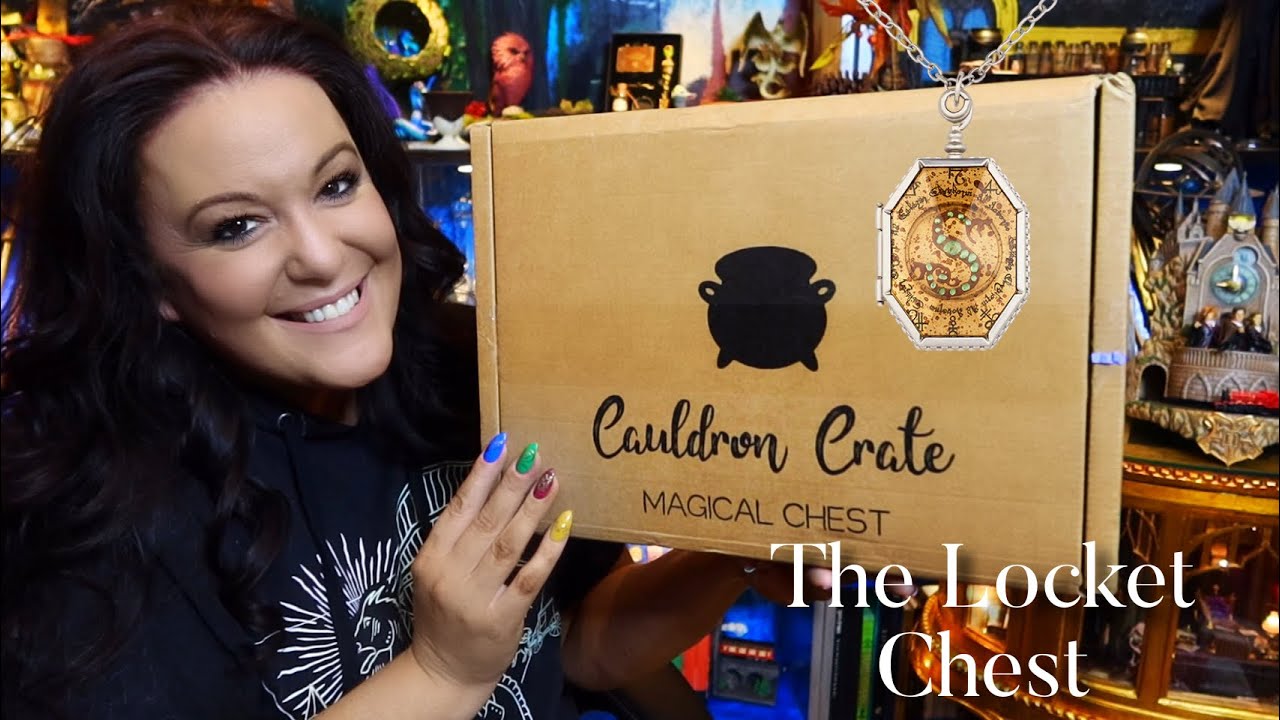 🐍 FIRST LOOK - THE LOCKET CHEST BY CAULDRON CRATE UNBOXING | VICTORIA MACLEAN