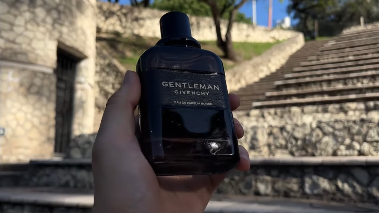 SIGUEN SUBESTIMANDO a GENTLEMAN EAU DE PARFUM BOISÈE de GIVENCHY