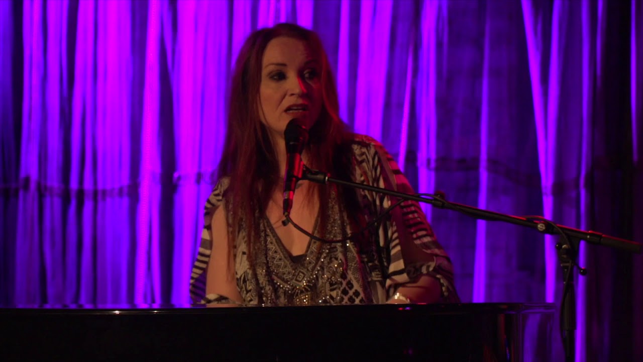 Judith Owen - Ladies' Man (Joni Mitchell) cover Live from Evanston SPACE 27 May 2018