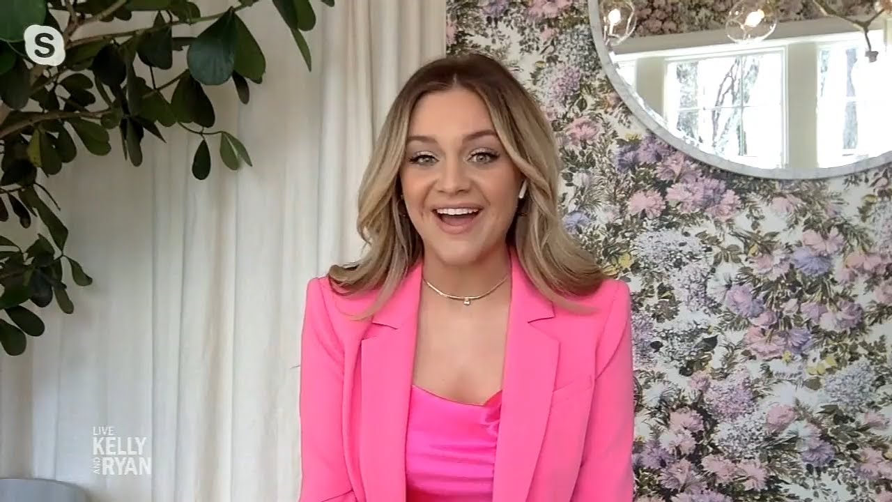 Kelsea Ballerini Talks About Collaborating and Drinking Wine With Shania Twain