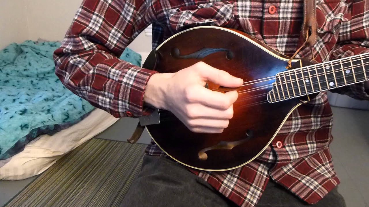 Техника правой руки — урок игры на мандолине