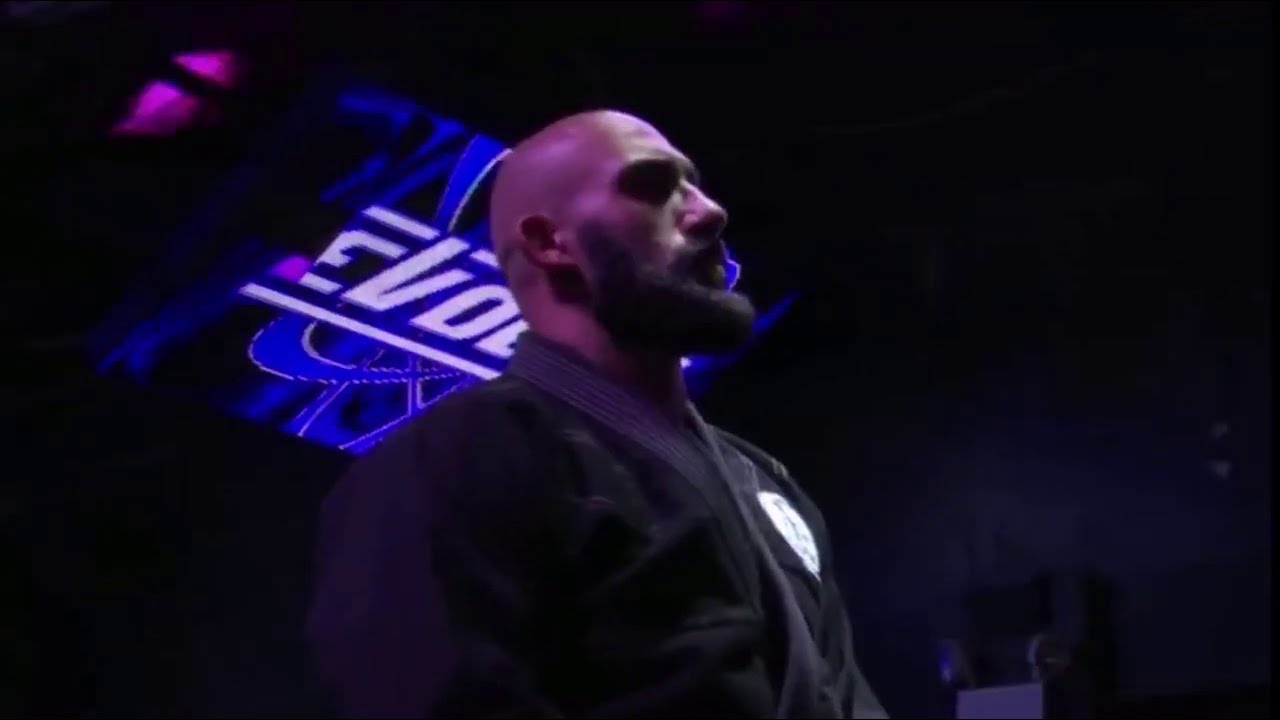 Arturo Ruas vs. Josh Briggs - EVOLVE #129