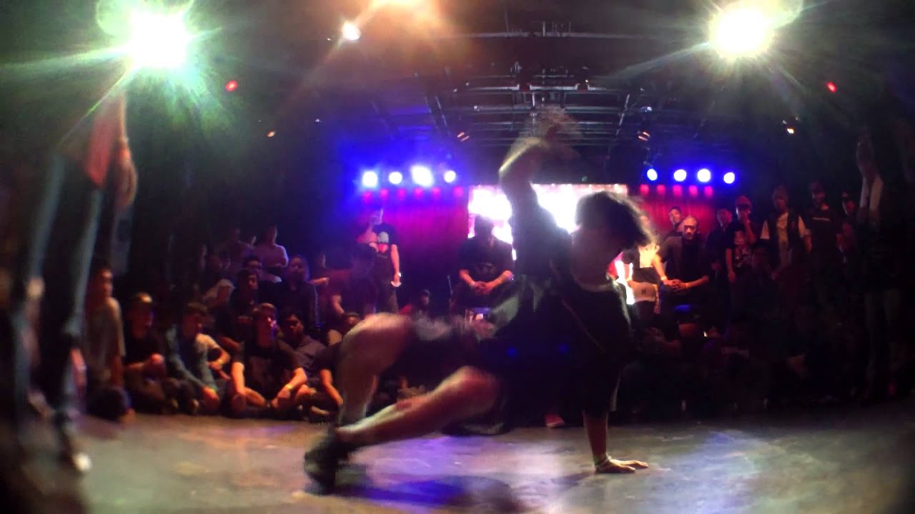 Thanhgo VS Hijack | BBOY | STYLE WARZ 2014