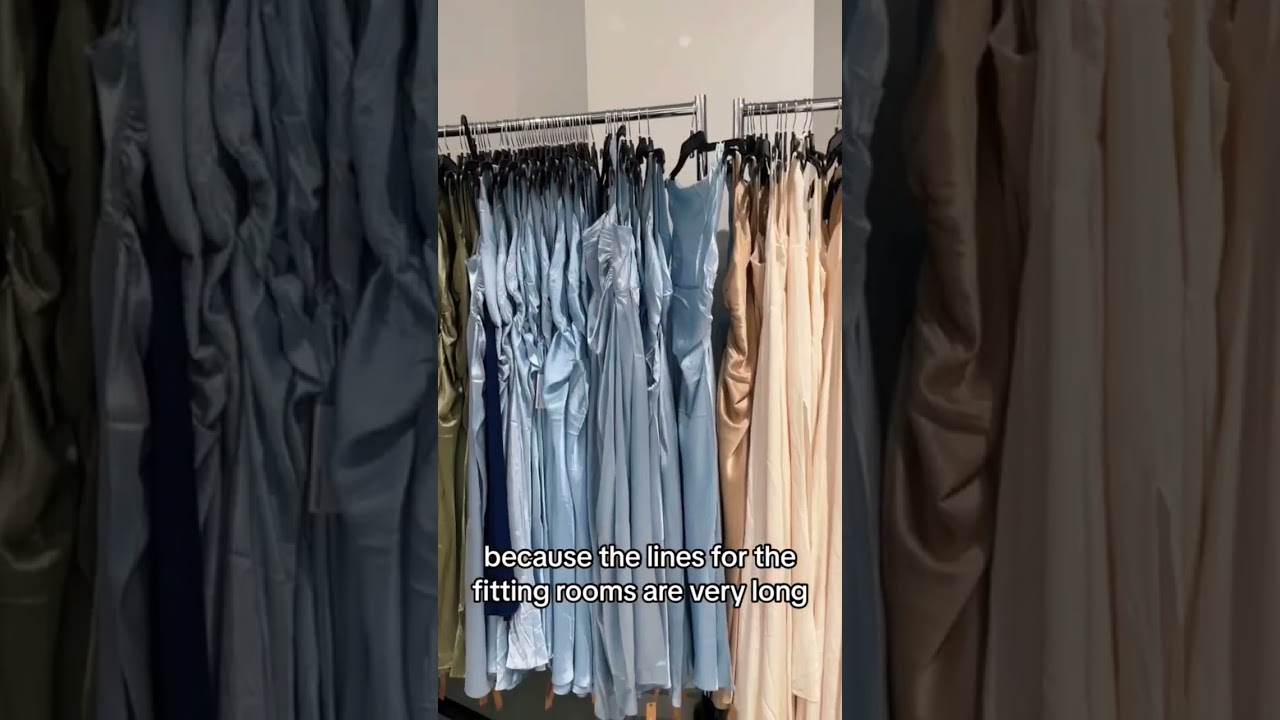 Come with me to the @reformation sample sale in Chicago @260SampleSale #chicago #shopping #reformat