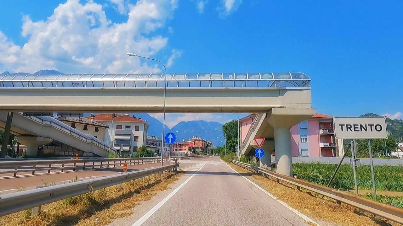 TRENTINO scenic drive 🇮🇹 Levico Terme to Trento | Italy
