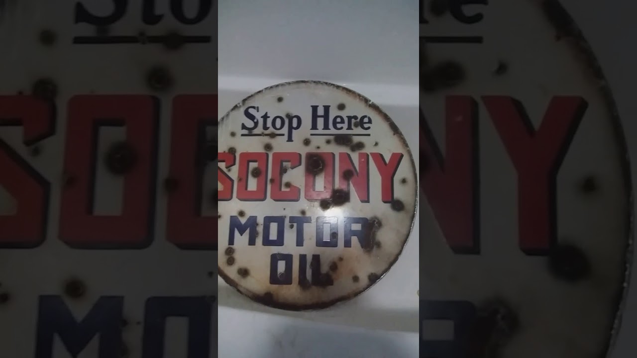 Cleaning a socony porcelain sign.  Apllied only. Not finished
