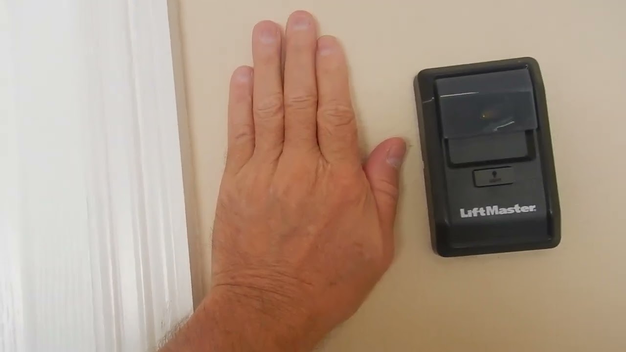 5G. Overhead Door