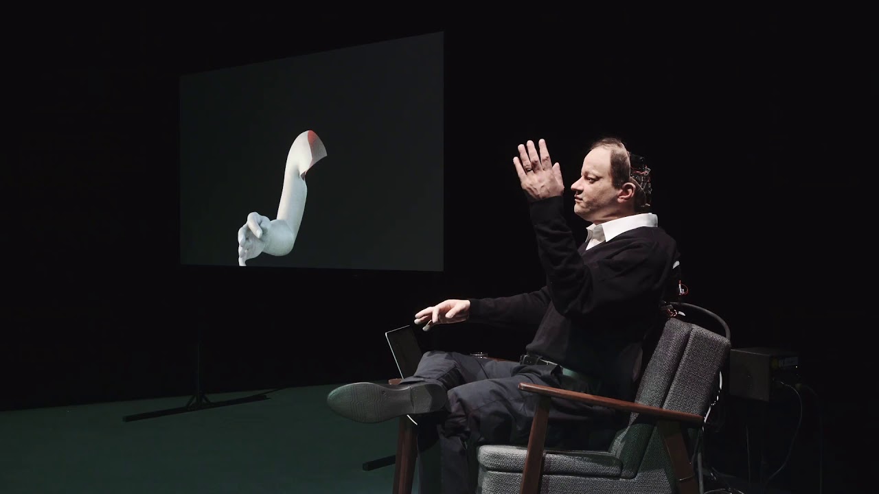 Teatro a Mil 2021: Trailer Uncanny Valley | Santiago a Mil 2021