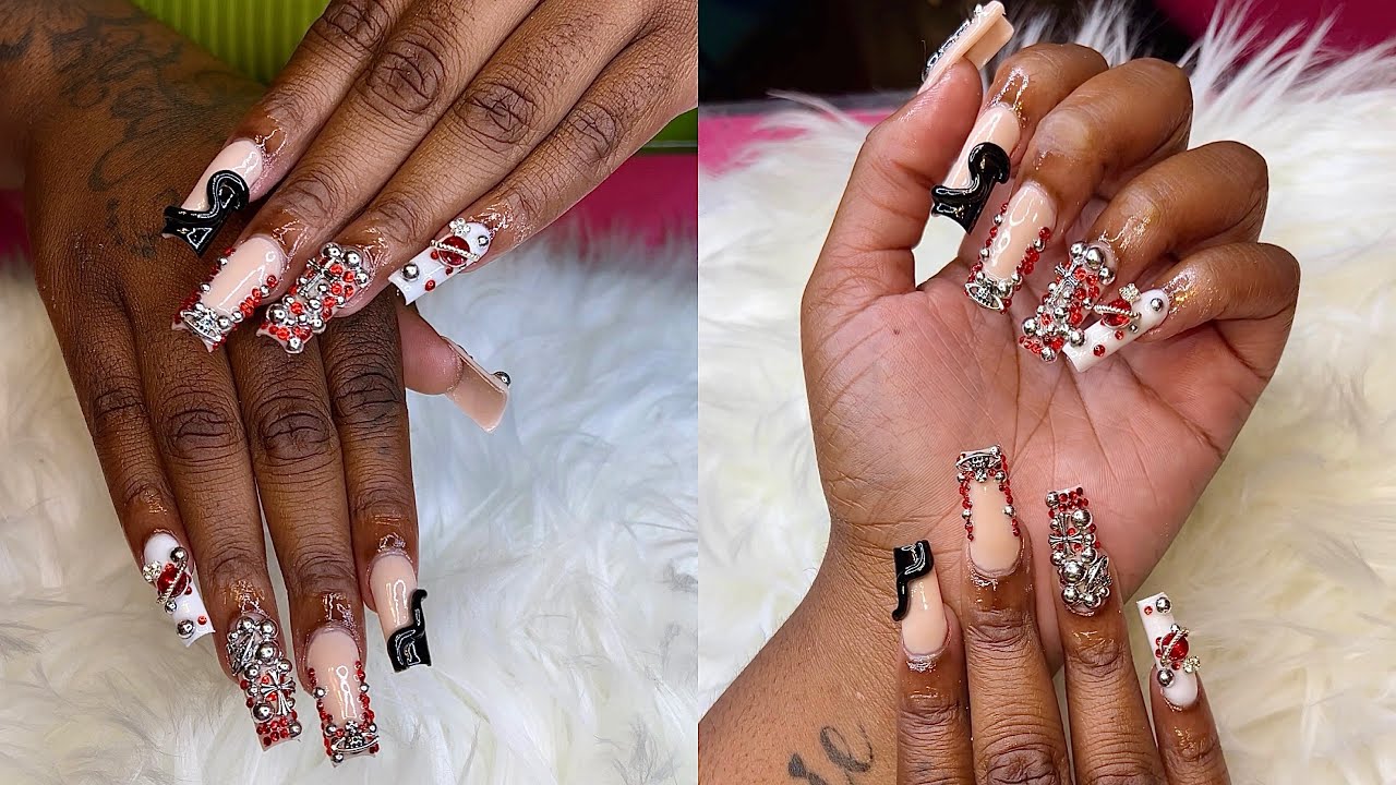 🕷️ She Wanted A Gothic Themed Nail Set  🤘🏼