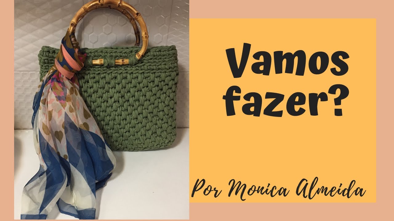 Bolsa de crochê com alça de bambu por Monica Almeida. #crochet #bolsas #facavcmesma #acessorios