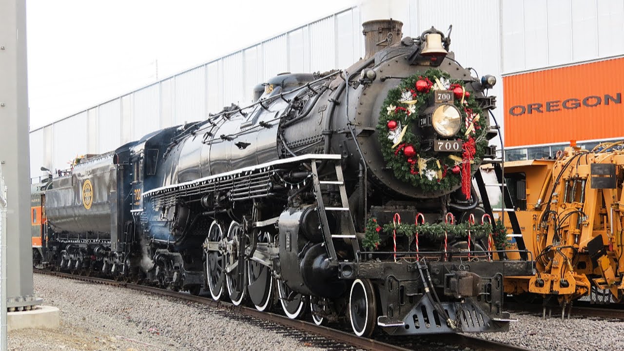Spokane Portland and Seattle 700 Big Steam Locomotive 2013!