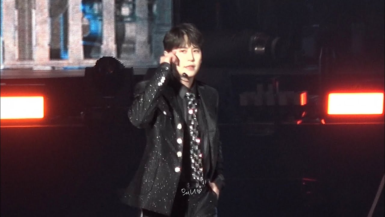 220820 SM TOWN 슈퍼주니어 - Black Suit + Sorry Sorry + 미인아 규현 Focus