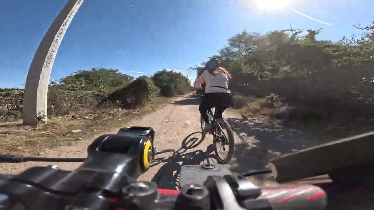 Chapala 🍺 - Cajititlán 🍻 - Chapala 🍺Por ♥️ brecha 🚴‍♀️ C @inadaptadosmx🚲@EvayMarvinEnMovimiento🚵🏽‍♀️