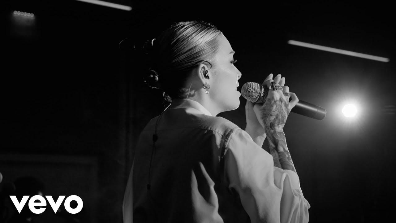mew - quando nessuno ci vede (Live Showcase)
