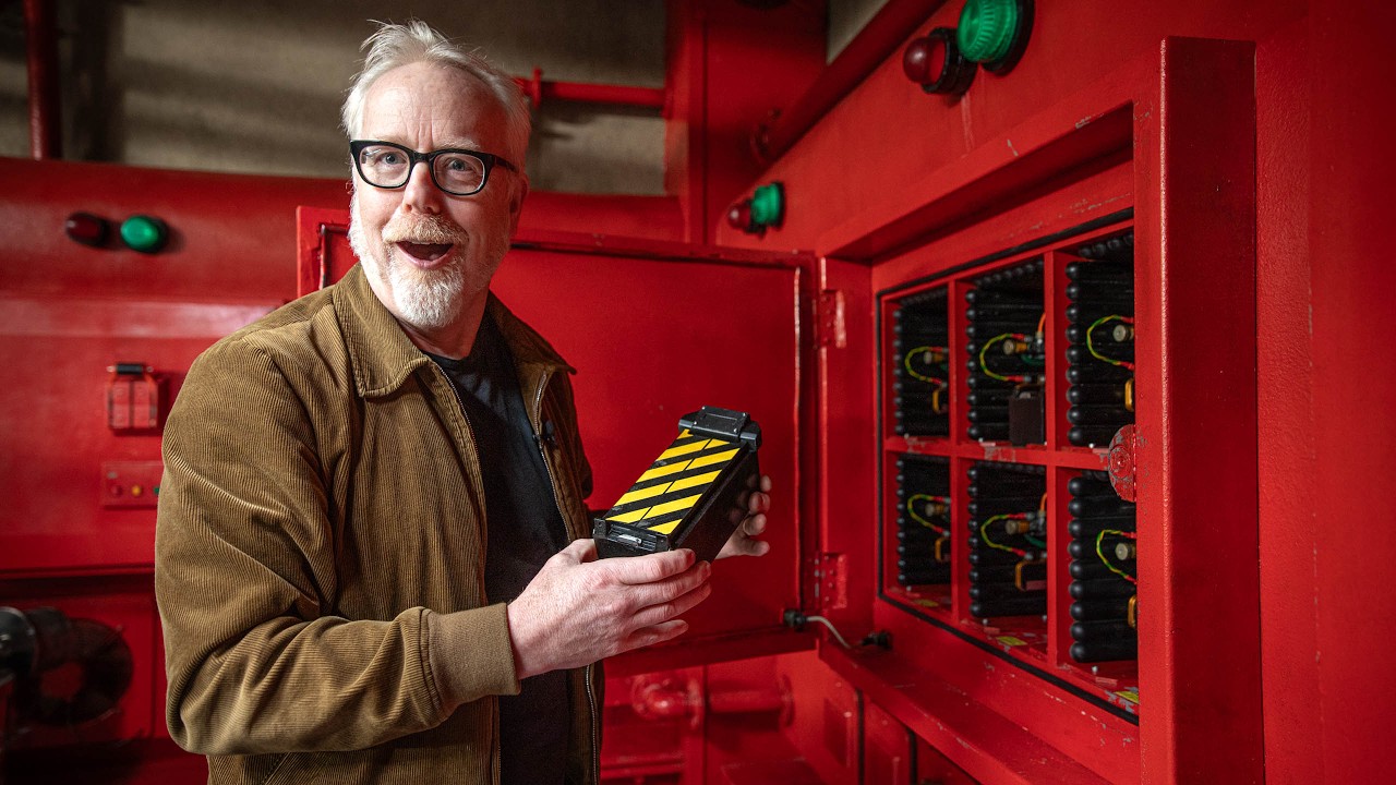 Adam Savage Tours the Ghostbusters Research Lab Set!