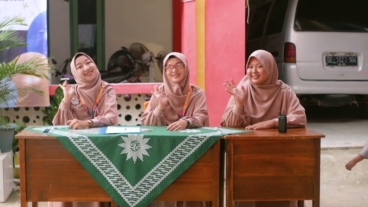 Wisuda Spektakuler SMP & SMA di Pondok Pesantren Muhammadiyah At-Tanwir Kota Metro 2024!