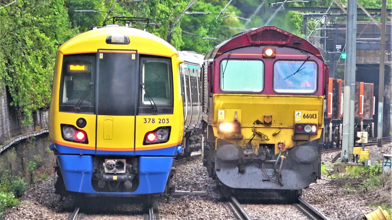 PASSENGER and FREIGHT TRAINS at Canonbury Station: A Day of Train Spotting