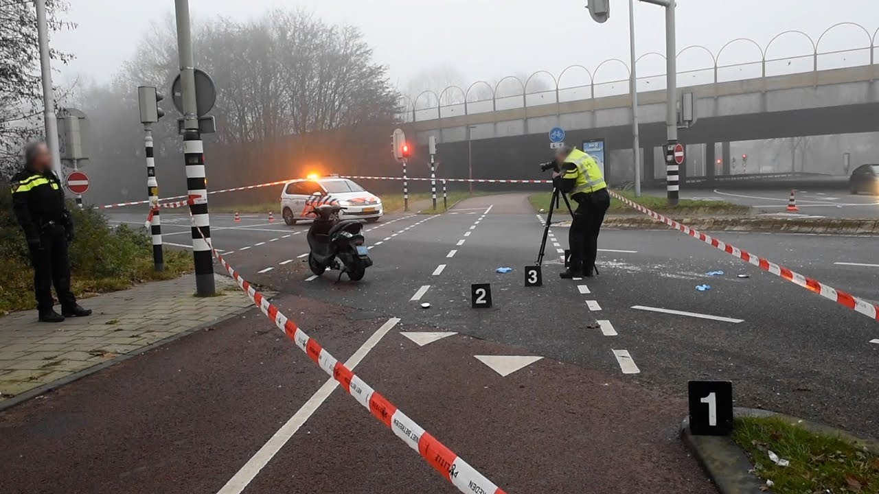 Utrecht: Bestuurder rijdt door na dodelijk ongeval