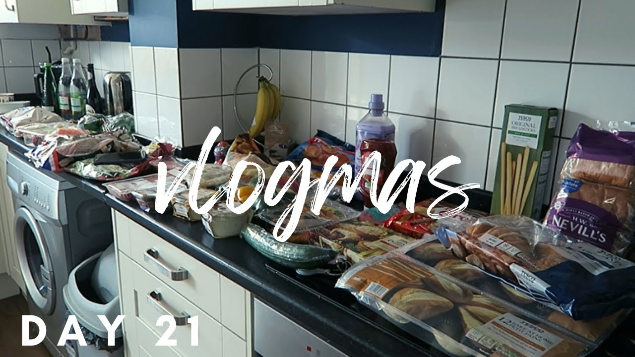 Christmas Food Shop & Festive Clothing Haul! | VLOGMAS