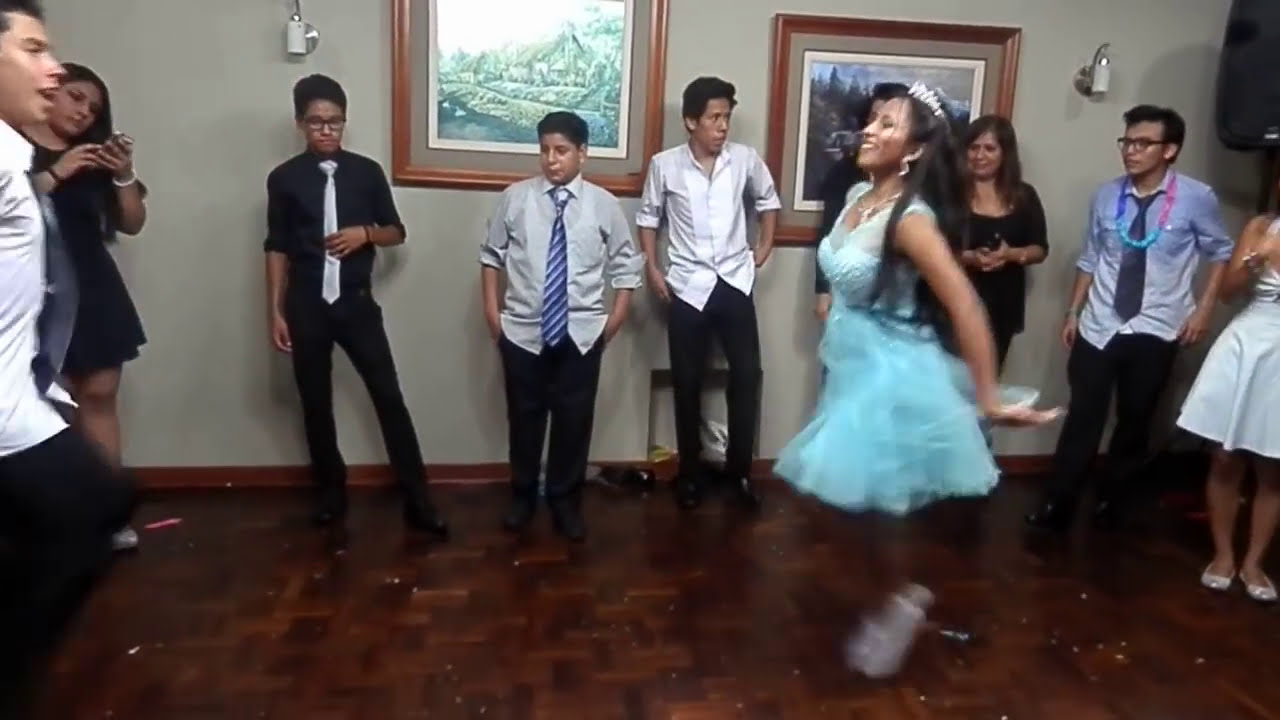 MIS XV AÑOS BAILE ESPONTANEO DE MARINERA