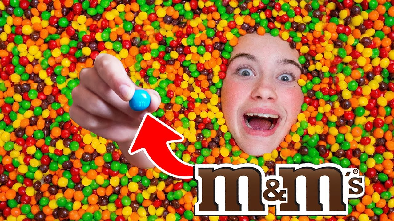 Найдите конфету M&M в Skittles!