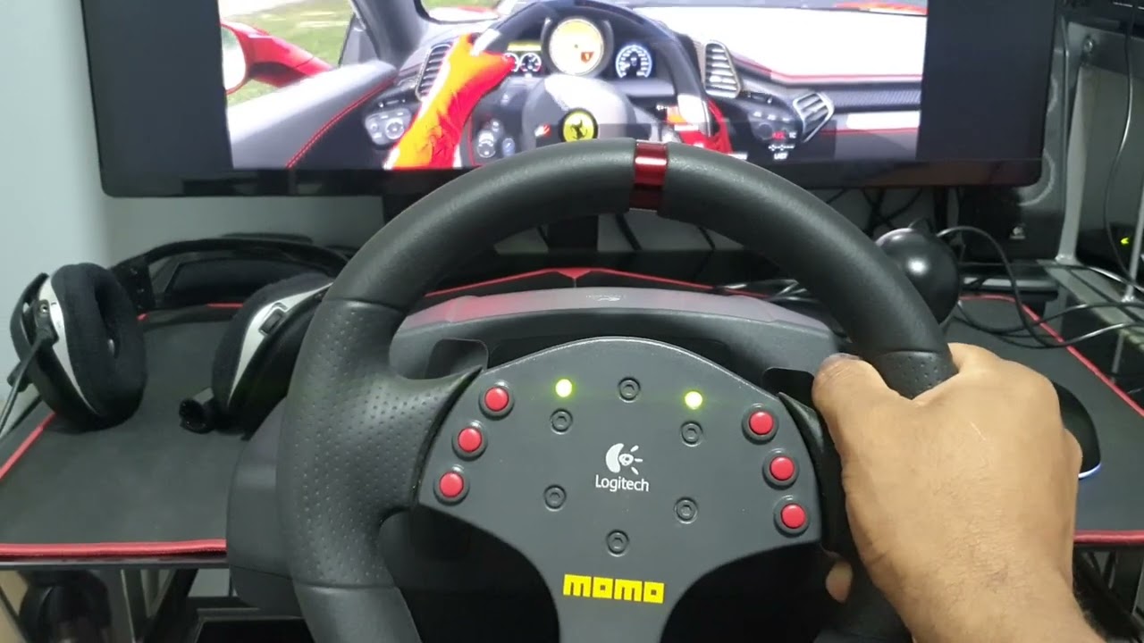volante Logitech Momo vale apena em 2022  Raridade impecável