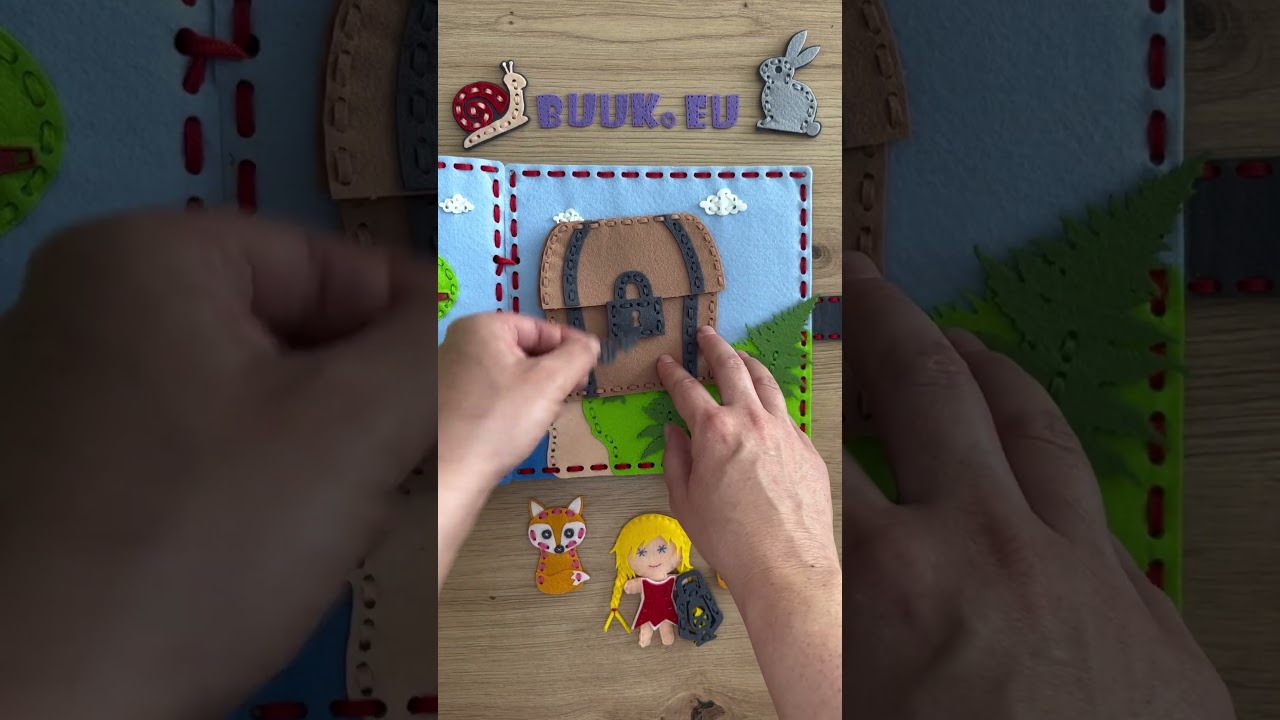 BUUK Without Sewing &ndash; Threading Storybook | BUUK Quiet Book bez &scaron;it&iacute; &ndash; provl&eacute;kac&iacute; kniha s př&iacute;během