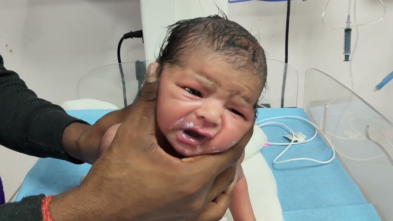 Newborn Baby Crying for Milk 😭 | Heartbreaking & Sweet Feeding Moment ❤️ 