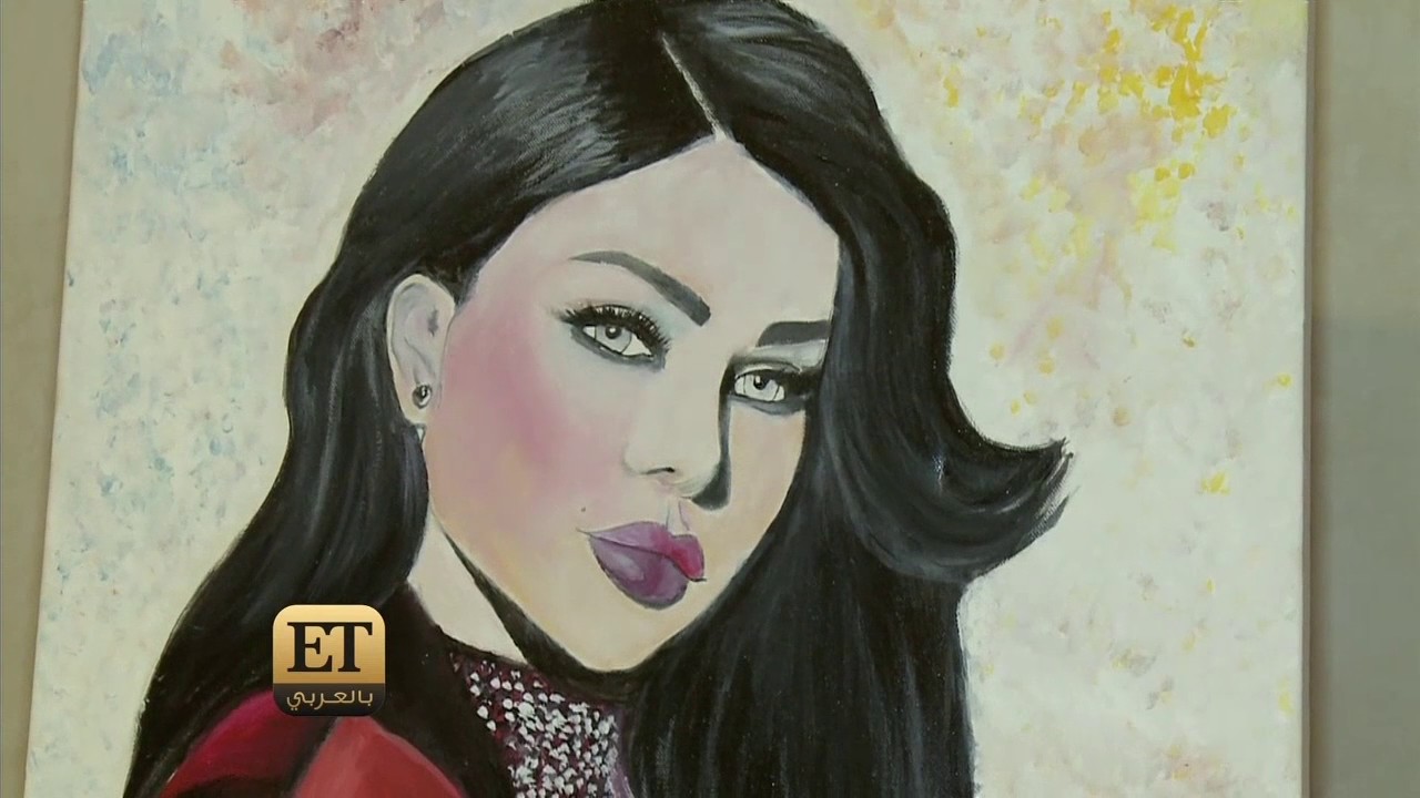 ET بالعربي - هيفاء وهبي في مجموعة رسومات و لوحات مستوحاة من اطلالاتها