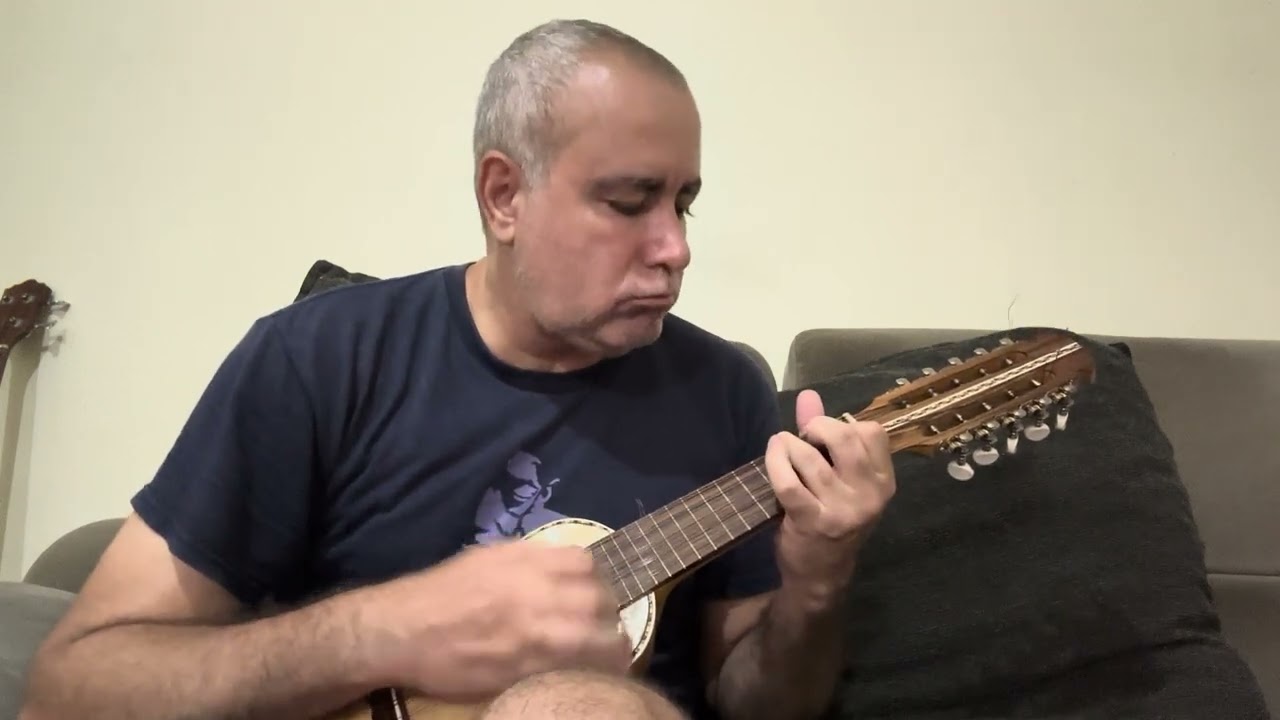 @FitoPaezOficial  “Track Track” - Ronroco & Voice 