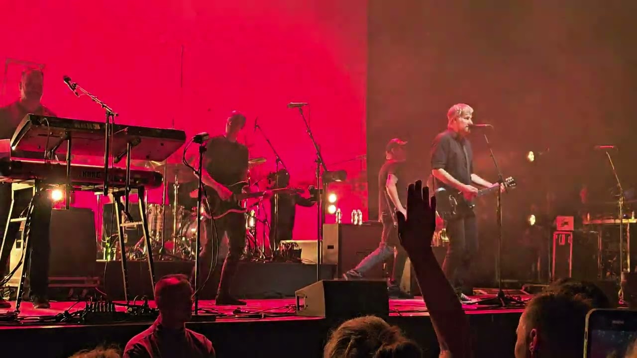 Kettcar- Balkon gegenüber live @ Sporthalle Hamburg 27.04.2024