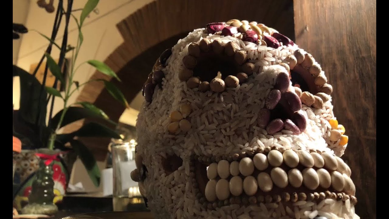 Adornar una calavera con semillas- Semillas Artesanías y Costumbres