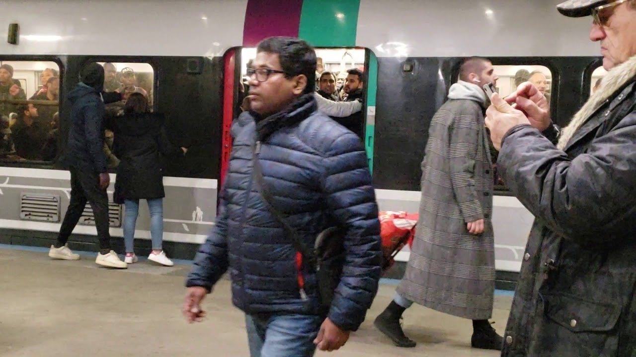 Grève SNCF - Gare du Nord 26/12/2019 15:15 (first train to arrive @ GdN)