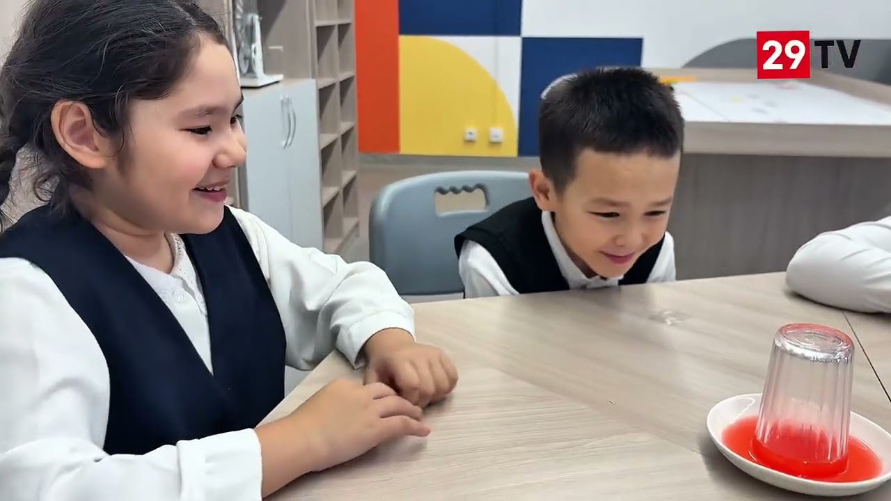 Сен білесің бе? Физикалық тәжірбие #29школа  #физика #стеам #зертхана #шар #свечи #стакан #вода 