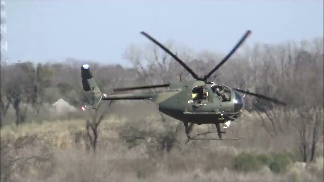 Los helicopteros Hughes 500 de la VII Brigada Aérea en el Argentina Vuela 2022 14-08-22