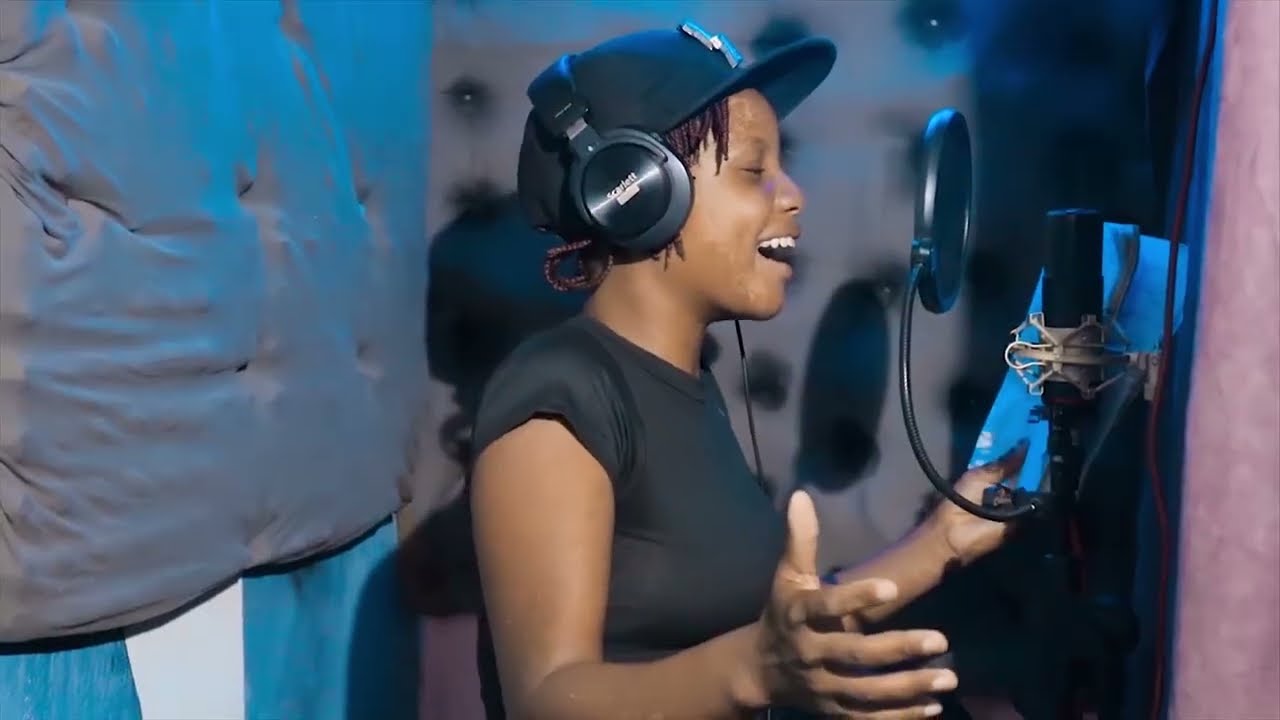 V&aacute;rios Artistas de Cuamba- Anamalala(video oficial)