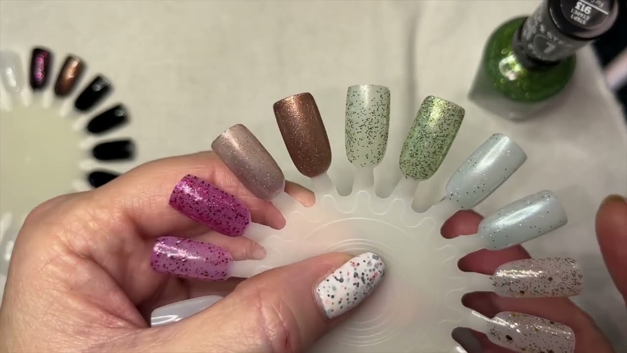 Sally Hansen Miracle Gel ‘Gingerbread Kisses’ 8 piece Collection Holiday 2023