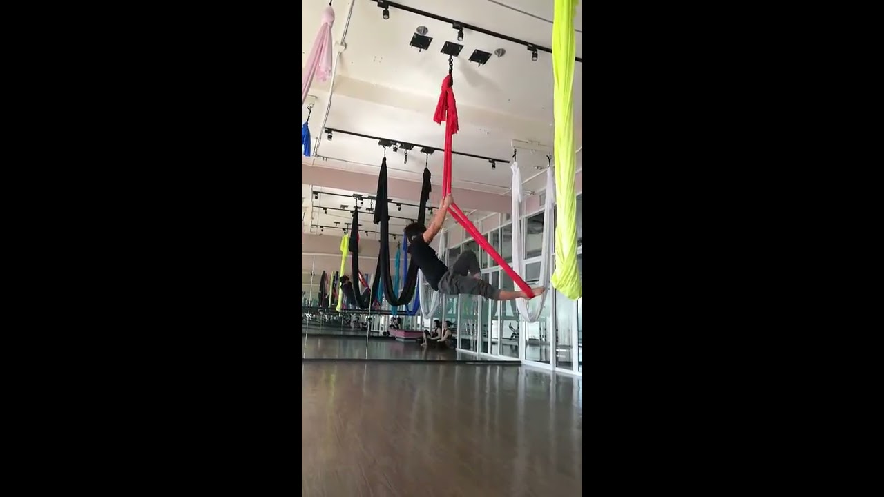 Aerial Hammock Class (Fly) @ On Air Studio