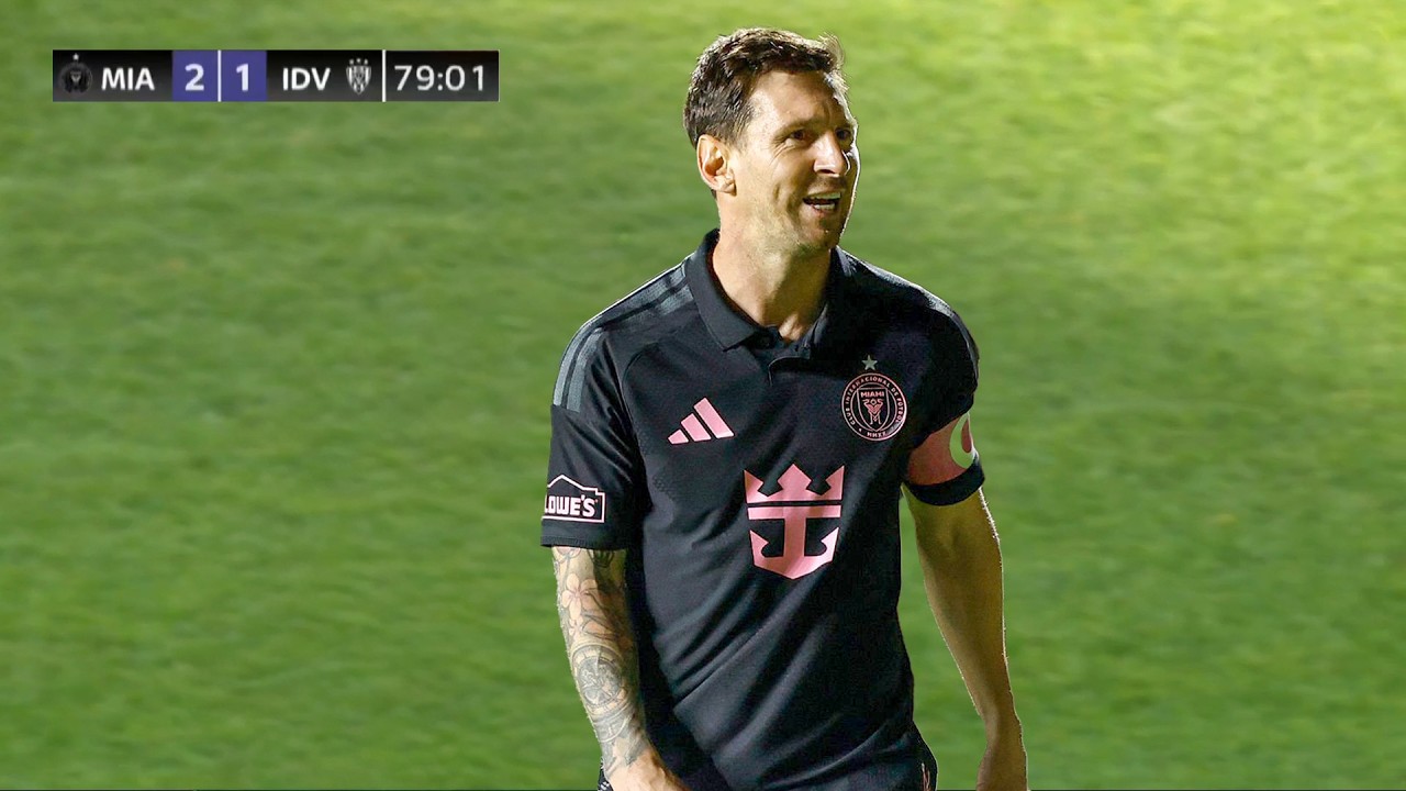 Messi vs Independiente del Valle | Amazing Goal & Wild Fan Pitch Invasion! 😳🔥 | 26/02/2026