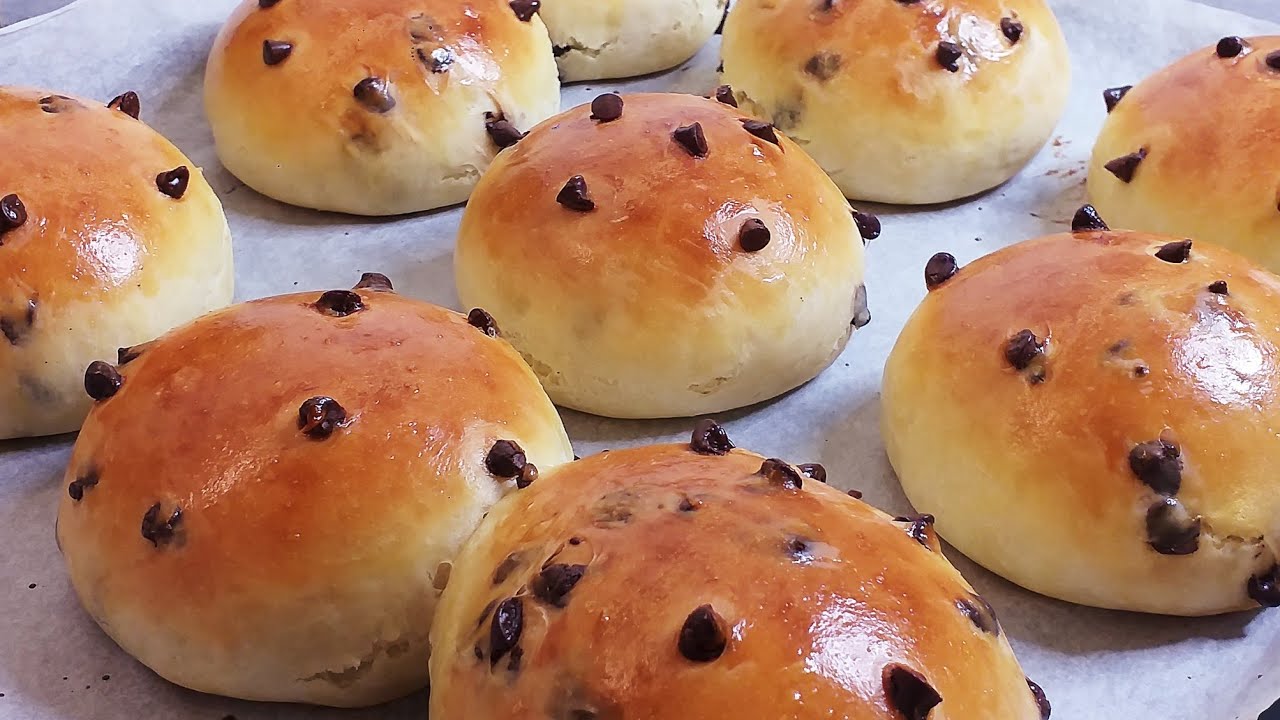 Brioches aux pépites au chocolat/brioche maison/بريوش يومي قطني بحبيبات الشوكولاتة 👍