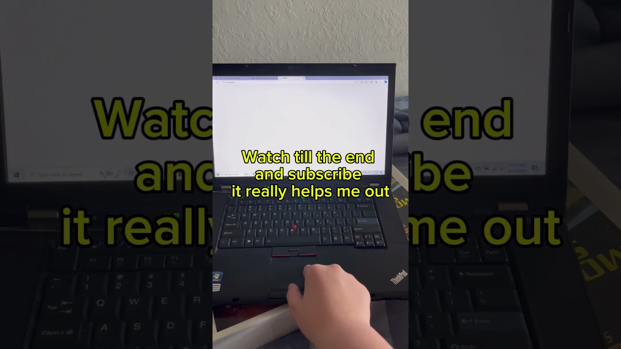 Installing Fortnite on very old laptop #fortnite #tech #oldtechnology #windows10 #retrogaming