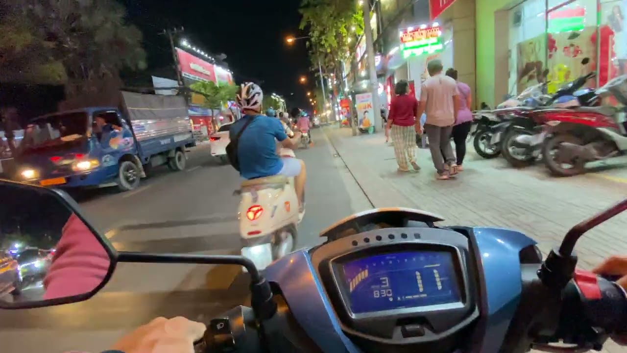 [02] Đường Nguyễn Ảnh Thủ Về Đêm – Đông Vui Nhộn Nhịp, Sáng Đèn Suốt Tuyến